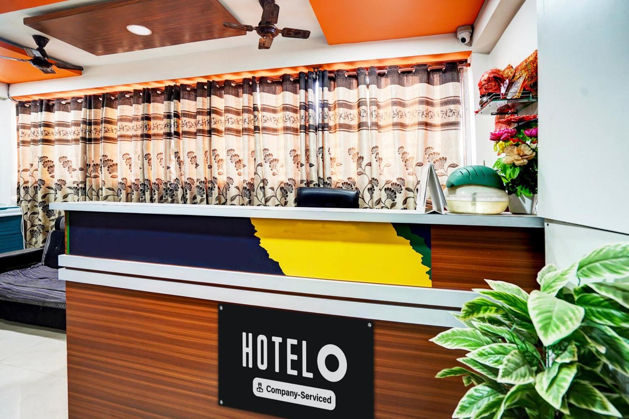 Super Hotel O Geeta Mandir Formerly Hotel Green Park Ahmadabad Zewnętrze zdjęcie