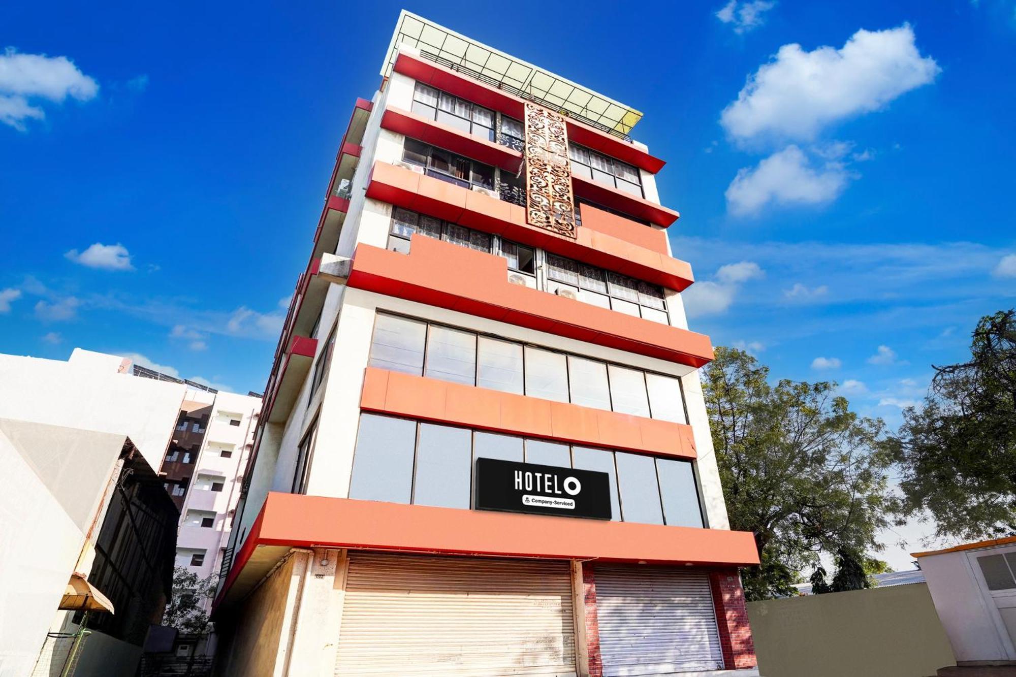 Super Hotel O Geeta Mandir Formerly Hotel Green Park Ahmadabad Zewnętrze zdjęcie